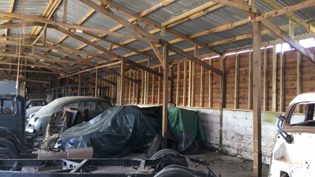 New tin roof and back wall finishing off the rear sections of bays 6,7,and 8