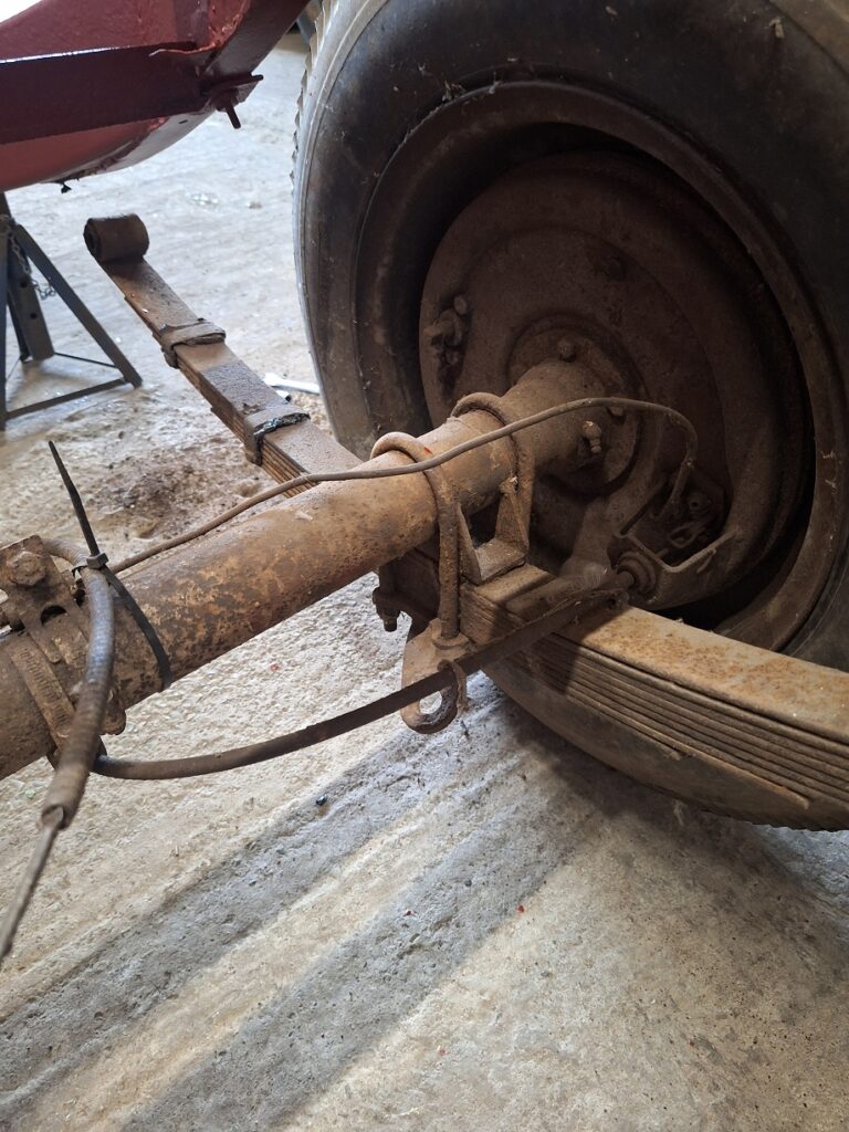 Leaf spring removed for checking and cleaning