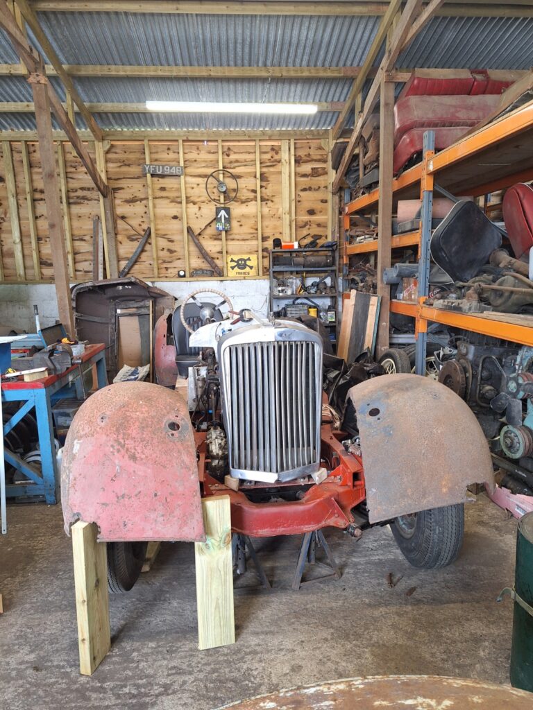 Front wings from Ford Pilot